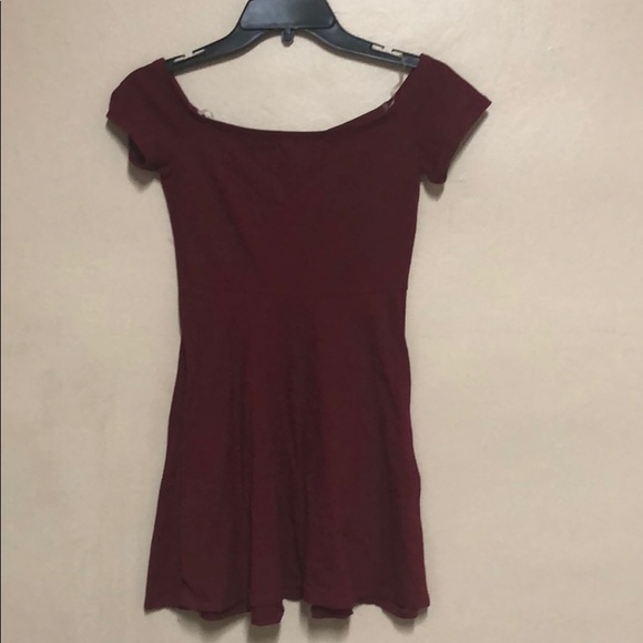 LA HEARTS • burgundy off the shoulder mini dress - Picture 3 of 5